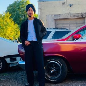 Meet your Posher, Parampreet